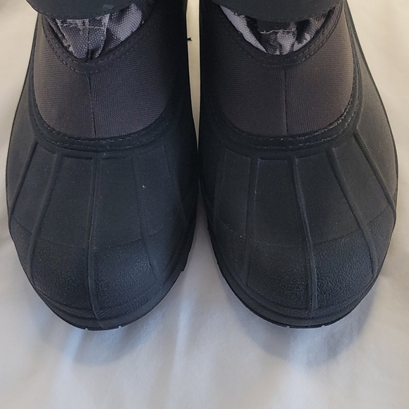 Columbia Boots - Picture 9 of 12